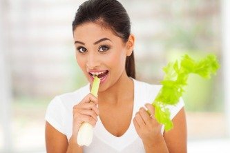 woman-eating-celery
