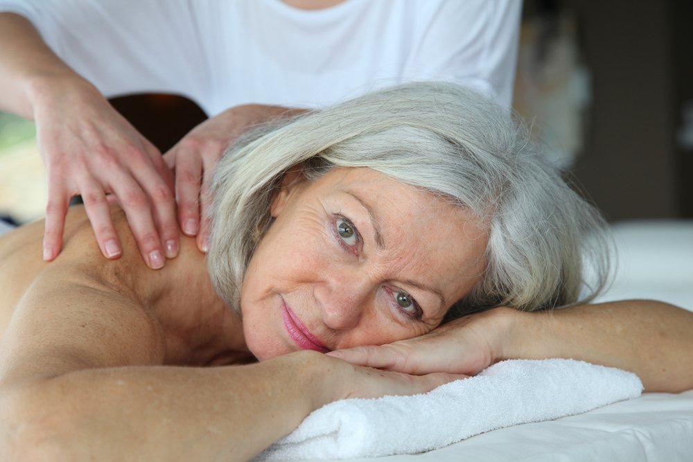 is-massage-beneficial-to-seniors